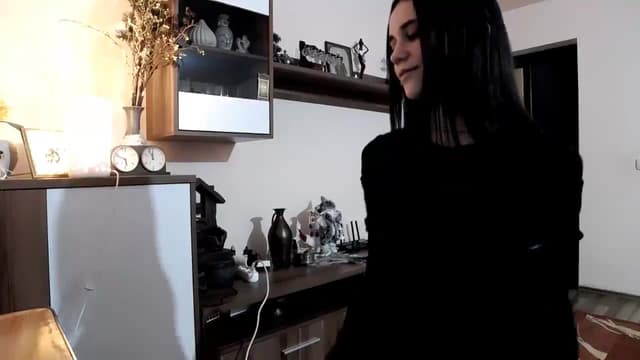 Gallery image thumbnail from kllLr's myfreecams stream on, 12/27/2024, 19:28 image 5 of 20