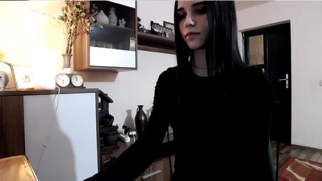 Gallery image thumbnail from kllLr's myfreecams stream on, 12/27/2024, 19:28 image 6 of 20