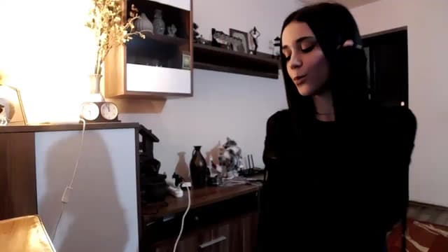 Gallery image thumbnail from kllLr's myfreecams stream on, 12/27/2024, 19:28 image 1 of 20