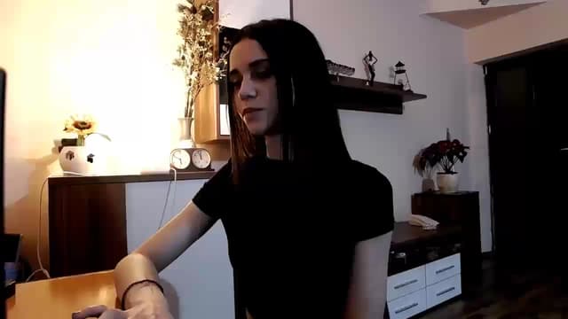 Gallery image thumbnail from kllLr's myfreecams stream on, 12/27/2024, 22:56 image 6 of 20