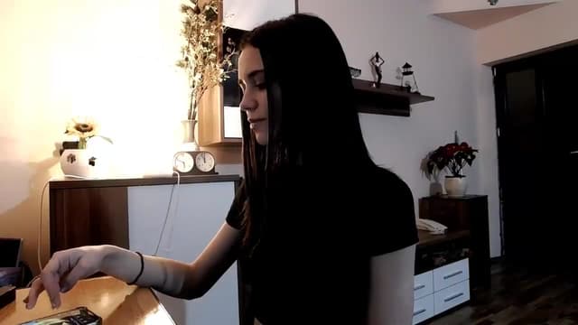 Gallery image thumbnail from kllLr's myfreecams stream on, 12/27/2024, 22:56 image 16 of 20