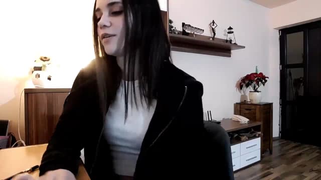 Gallery image thumbnail from kllLr's myfreecams stream on, 12/28/2024, 24:00 image 7 of 20