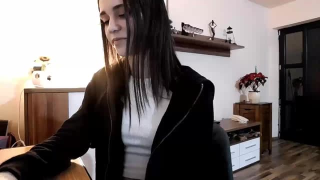 Gallery image thumbnail from kllLr's myfreecams stream on, 12/28/2024, 24:00 image 8 of 20