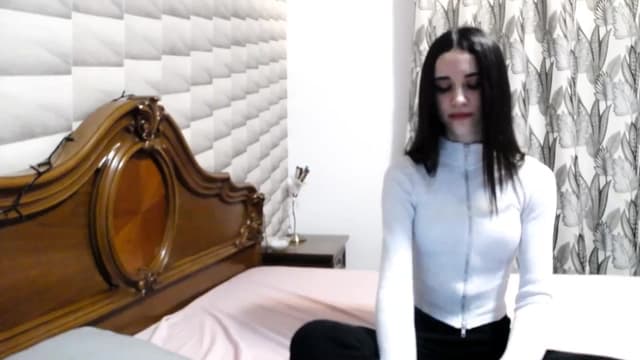Gallery image thumbnail from kllLr's myfreecams stream on, 12/31/2024, 15:49 image 7 of 20