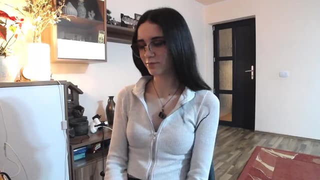 Gallery image thumbnail from kllLr's myfreecams stream on, 12/31/2024, 19:39 image 12 of 20