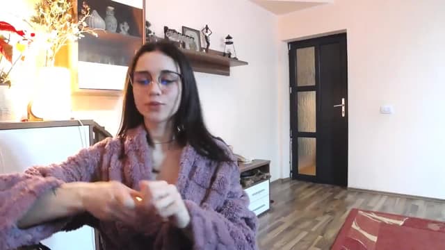 Gallery image thumbnail from kllLr's myfreecams stream on, 12/31/2024, 21:43 image 13 of 20