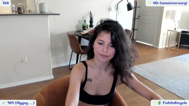 Gallery image thumbnail from litty's myfreecams stream on, 11/23/2023, 24:34 image 13 of 20