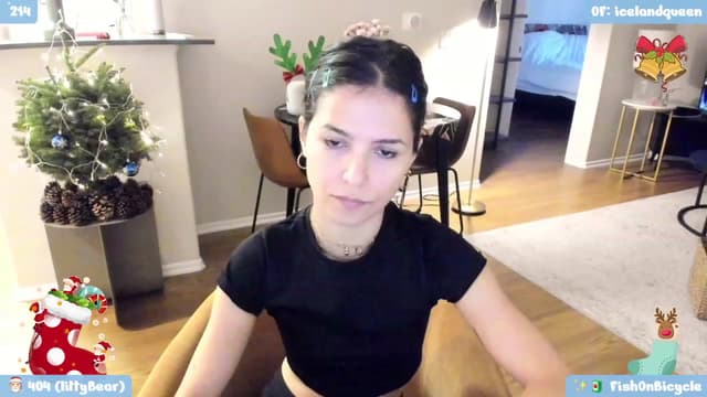 Gallery image thumbnail from litty's myfreecams stream on, 12/13/2023, 01:24 image 15 of 20