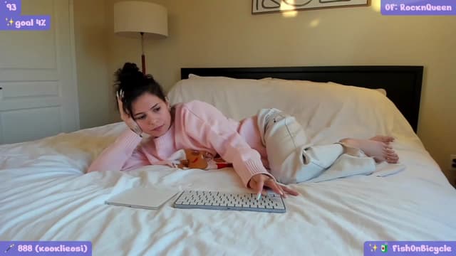 Gallery image thumbnail from litty's myfreecams stream on, 12/30/2023, 24:38 image 15 of 20