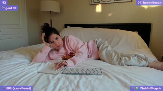 Gallery image thumbnail from litty's myfreecams stream on, 12/30/2023, 24:38 image 7 of 20