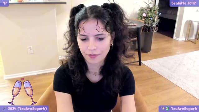 Gallery image thumbnail from litty's myfreecams stream on, 01/01/2024, 03:39 image 16 of 20