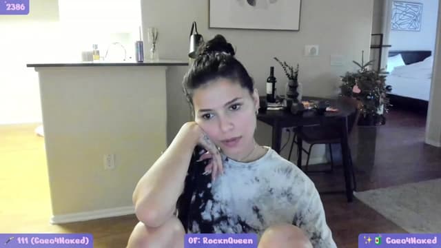 Gallery image thumbnail from litty's myfreecams stream on, 01/03/2024, 01:15 image 17 of 20