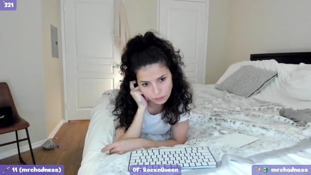Gallery image thumbnail from litty's myfreecams stream on, 01/22/2024, 04:33 image 2 of 20