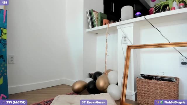 Gallery image thumbnail from litty's myfreecams stream on, 02/14/2024, 24:02 image 18 of 20