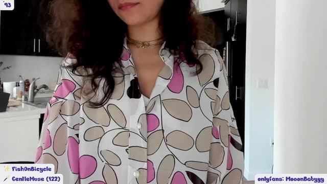 Gallery image thumbnail from litty's myfreecams stream on, 05/07/2024, 01:37 image 1 of 20