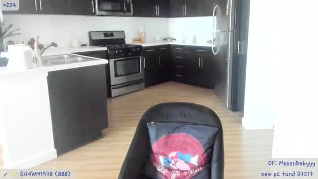 Gallery image thumbnail from litty's myfreecams stream on, 06/17/2024, 02:04 image 7 of 20
