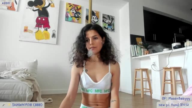 Gallery image thumbnail from litty's myfreecams stream on, 06/17/2024, 02:04 image 18 of 20