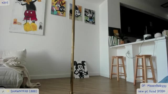 Gallery image thumbnail from litty's myfreecams stream on, 06/17/2024, 02:04 image 16 of 20