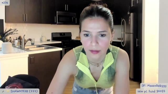 Gallery image thumbnail from litty's myfreecams stream on, 06/18/2024, 04:43 image 6 of 20