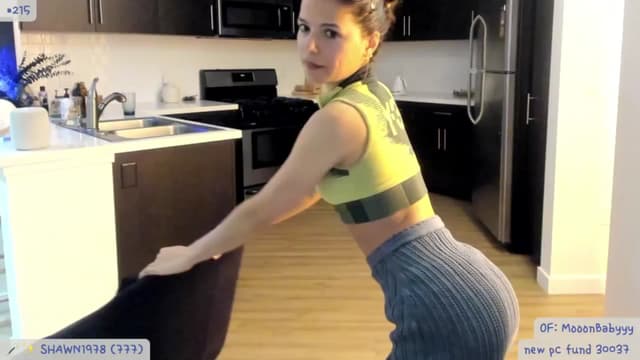 Gallery image thumbnail from litty's myfreecams stream on, 06/18/2024, 04:43 image 19 of 20