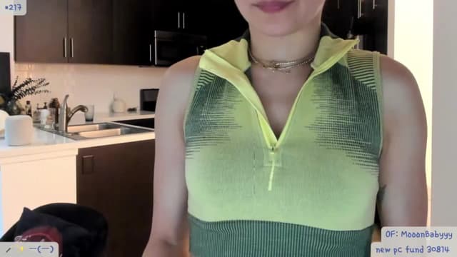 Gallery image thumbnail from litty's myfreecams stream on, 06/18/2024, 04:43 image 2 of 20