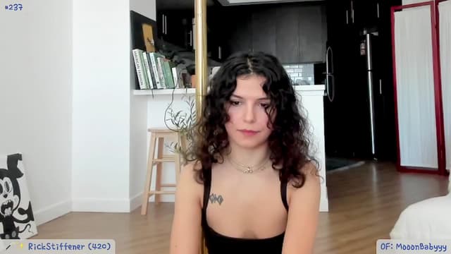 Gallery image thumbnail from litty's myfreecams stream on, 06/23/2024, 24:05 image 6 of 20