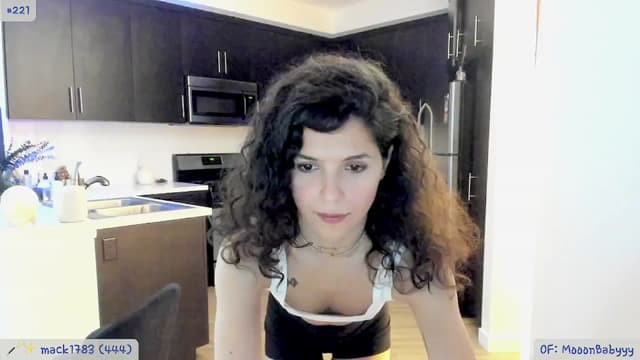 Gallery image thumbnail from litty's myfreecams stream on, 06/25/2024, 05:01 image 4 of 20