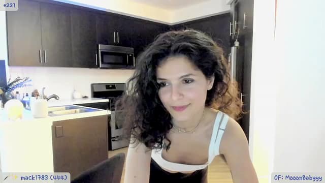 Gallery image thumbnail from litty's myfreecams stream on, 06/25/2024, 05:01 image 16 of 20