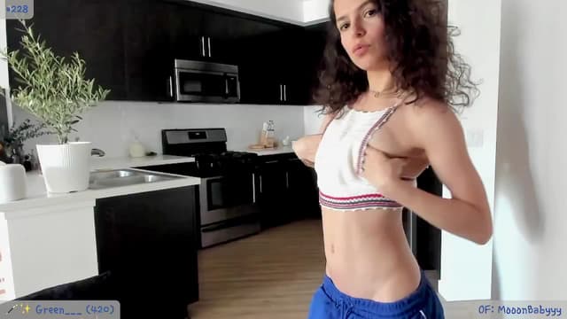 Gallery image thumbnail from litty's myfreecams stream on, 06/26/2024, 01:18 image 9 of 20