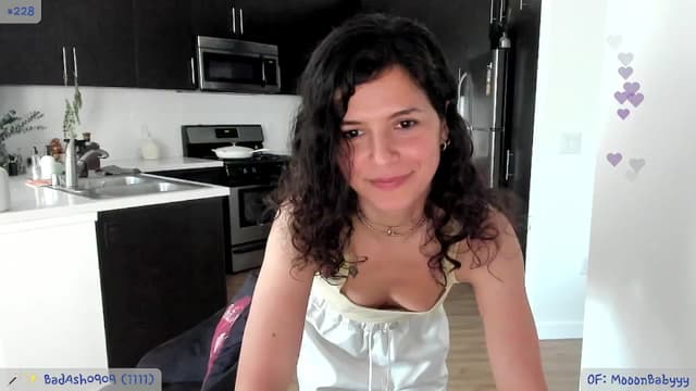 Gallery image thumbnail from litty's myfreecams stream on, 06/27/2024, 02:18 image 11 of 20