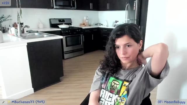 Gallery image thumbnail from litty's myfreecams stream on, 06/27/2024, 02:18 image 7 of 20