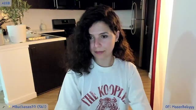 Gallery image thumbnail from litty's myfreecams stream on, 06/28/2024, 02:40 image 10 of 20