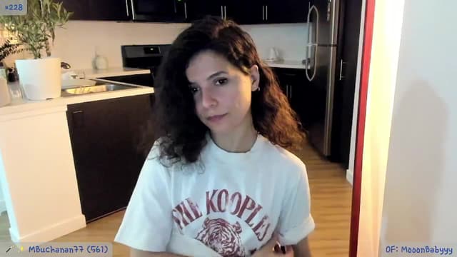Gallery image thumbnail from litty's myfreecams stream on, 06/28/2024, 02:40 image 11 of 20