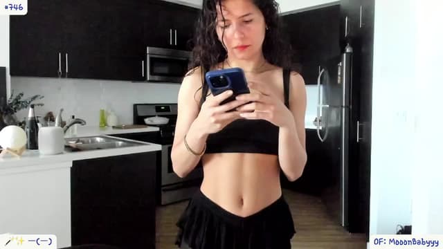 Gallery image thumbnail from litty's myfreecams stream on, 07/06/2024, 20:21 image 1 of 20