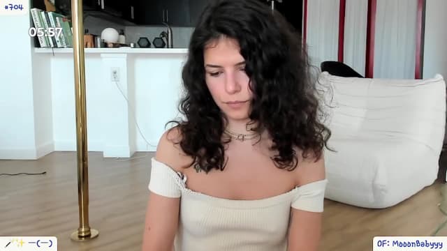 Gallery image thumbnail from litty's myfreecams stream on, 07/09/2024, 23:33 image 11 of 20