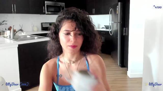 Gallery image thumbnail from litty's myfreecams stream on, 08/05/2024, 23:56 image 13 of 20