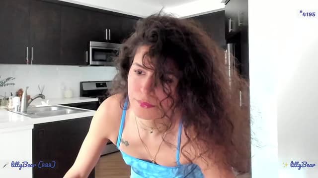 Gallery image thumbnail from litty's myfreecams stream on, 08/05/2024, 23:56 image 10 of 20