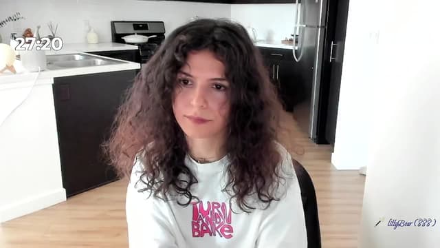 Gallery image thumbnail from litty's myfreecams stream on, 09/13/2024, 24:23 image 5 of 20