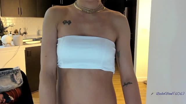 Gallery image thumbnail from litty's myfreecams stream on, 09/18/2024, 05:26 image 7 of 20