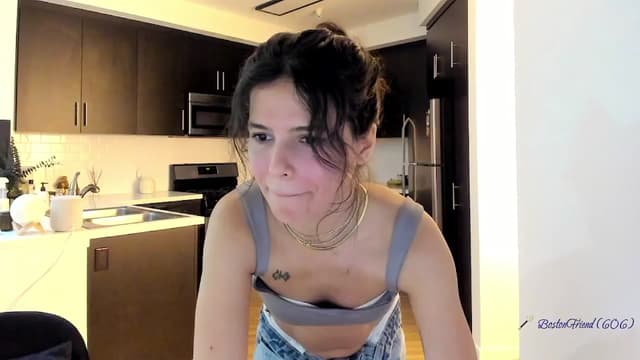 Gallery image thumbnail from litty's myfreecams stream on, 09/18/2024, 05:26 image 11 of 20
