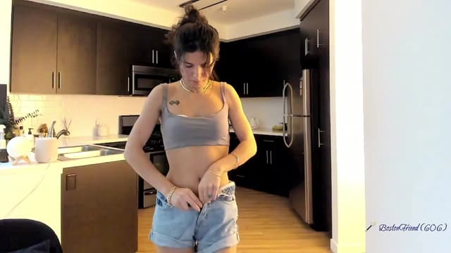 Gallery image thumbnail from litty's myfreecams stream on, 09/18/2024, 05:26 image 10 of 20