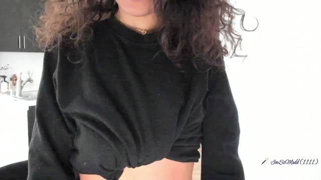 Gallery image thumbnail from litty's myfreecams stream on, 09/21/2024, 24:03 image 1 of 20