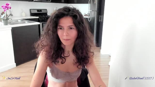 Gallery image thumbnail from litty's myfreecams stream on, 09/21/2024, 24:03 image 15 of 20