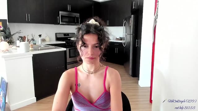 Gallery image thumbnail from litty's myfreecams stream on, 09/26/2024, 24:03 image 14 of 20