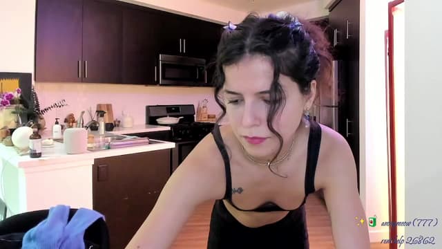 Gallery image thumbnail from litty's myfreecams stream on, 09/27/2024, 05:15 image 14 of 20