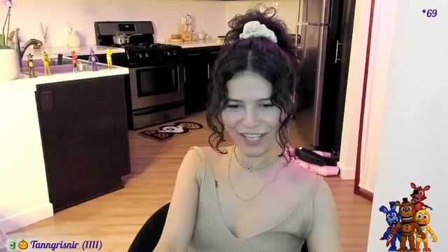 Gallery image thumbnail from litty's myfreecams stream on, 10/25/2024, 04:00 image 18 of 20