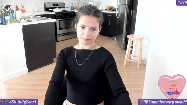 Gallery image thumbnail from litty's myfreecams stream on, 11/17/2024, 01:13 image 10 of 20