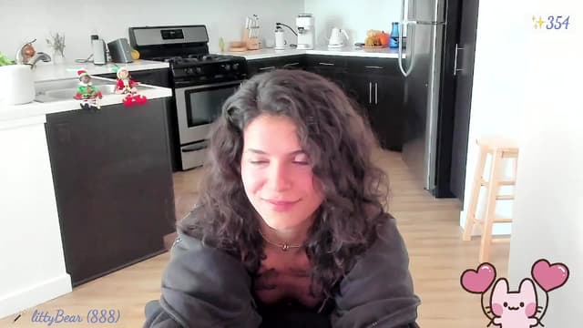 Gallery image thumbnail from litty's myfreecams stream on, 11/23/2024, 24:06 image 8 of 20