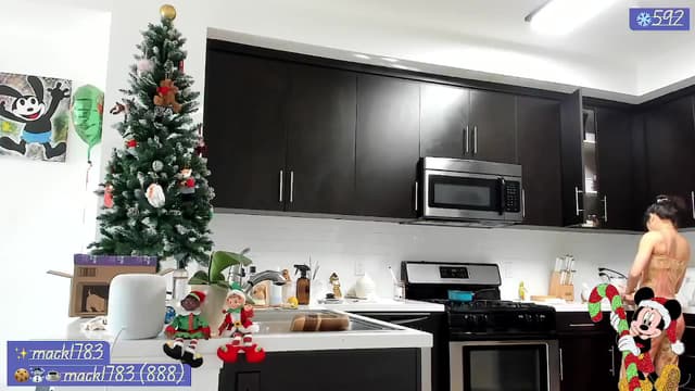 Gallery image thumbnail from litty's myfreecams stream on, 12/18/2024, 24:15 image 7 of 20