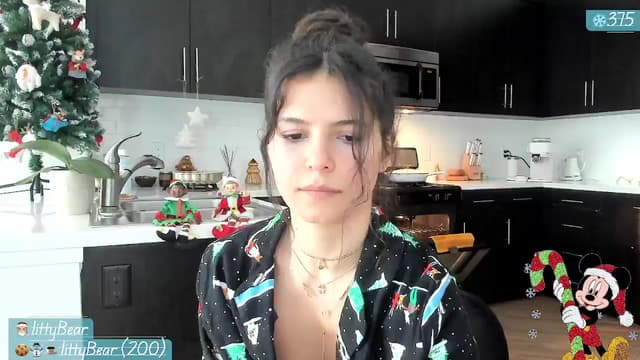 Gallery image thumbnail from litty's myfreecams stream on, 12/26/2024, 24:05 image 14 of 20
